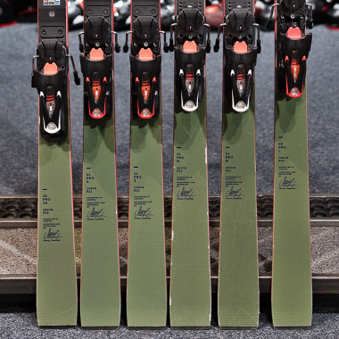 Narty Van Deer 25 PRO L 2023