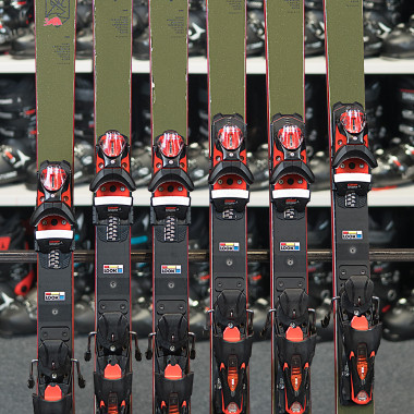 Narty Van Deer 21 PRO M 2025