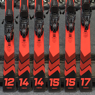 Narty Volkl Racetiger RC 2025