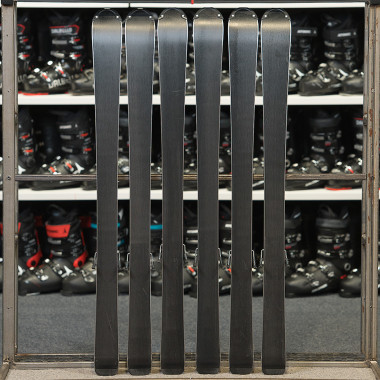 Narty Volkl Racetiger Junior Black 100-120 2024